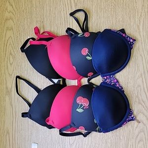 VS Pink Super Push Up Bras 32A